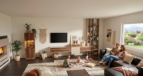 Anrei Puro Wohnwand mit Sideboard und Vitrine in Asteiche und Farbglas